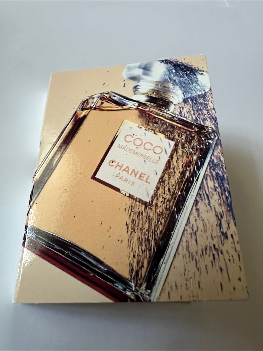 Coco Chanel
Sample Vial and display card